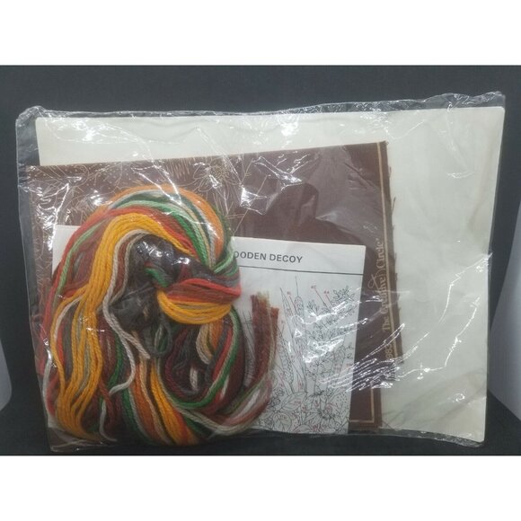 The Creative Circle Crewel Kit Wooden Decoy Mallard Duck by Bob Shafor 0330 - Picture 5 of 5